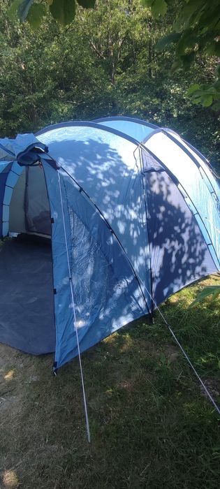 Vând cort 10 persoane