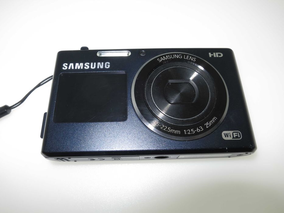 Samsung DV150F компактен фотоапарат цифрова камера със селфи екран