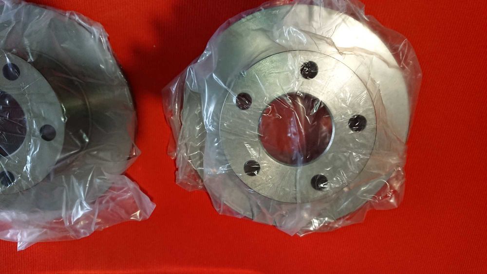 Комплект задни спирачни дискове за VW Volkswagen Bosch