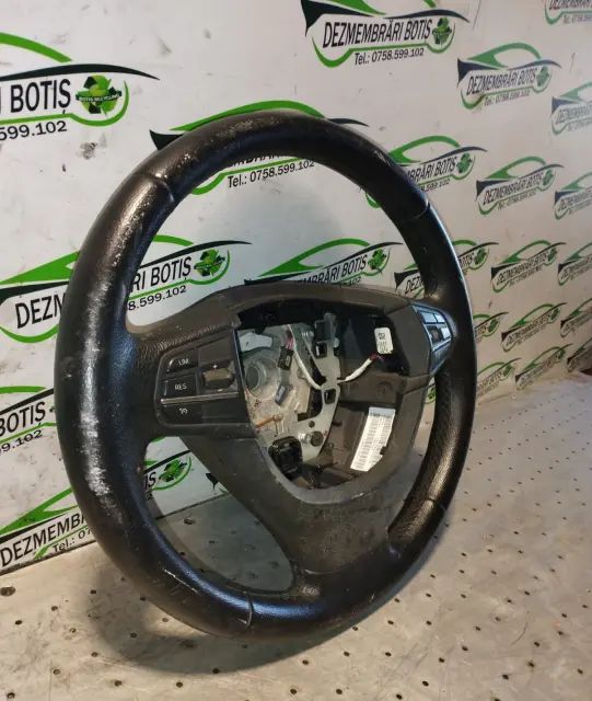 Volan cu comenzi BMW Seria 5 2010 520d MT (184 hp)