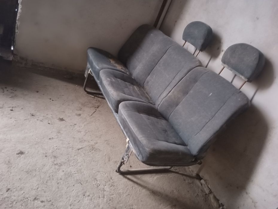 Уаз буханка сиденья лари сотилади 1млн келишилади