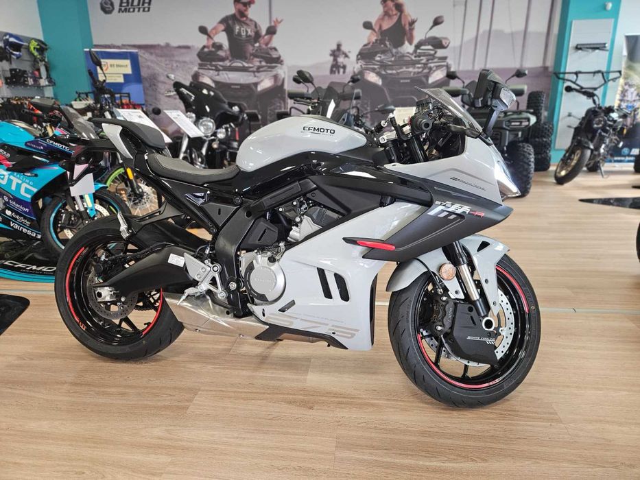 Motocicleta Cf Moto 675 SR-R