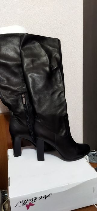 Сапоги женские. 39