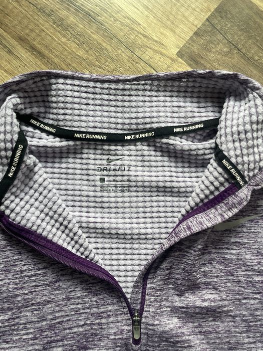 Зимна блуза на Nike