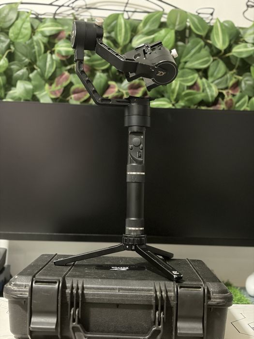 Stabilizator Zhiyun Crane Plus