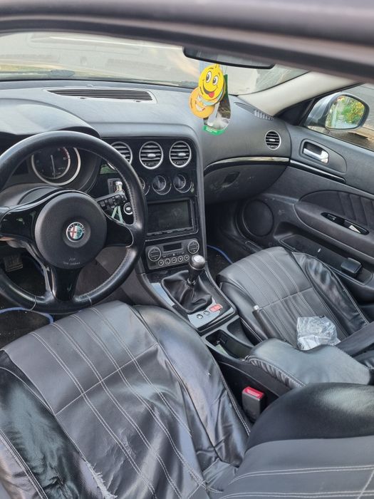 Vând alfa Romeo 159