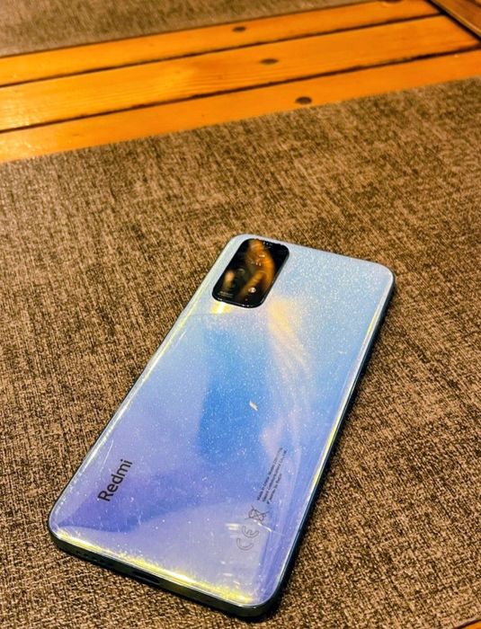 Продам Redmi note 11 128gb
Минусы: В задней части есть царапины по бок
