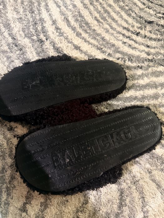 Balenciaga Slapi