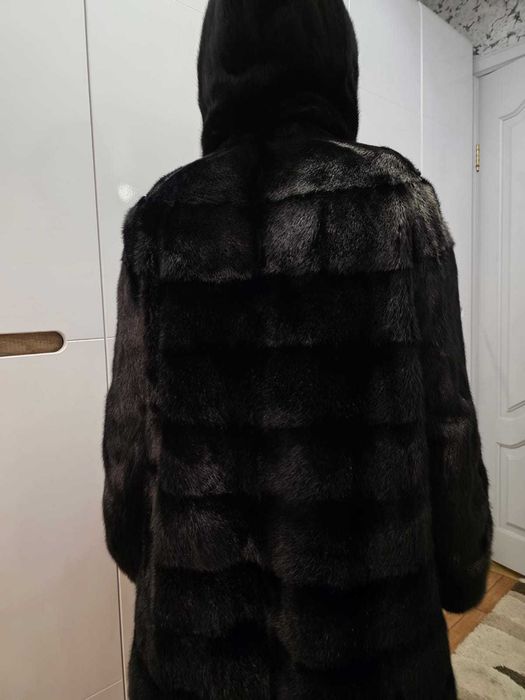 продам норковую шубу