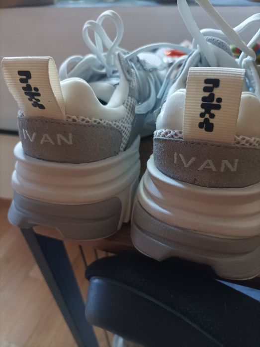 Маратонки Nike с името Ivan