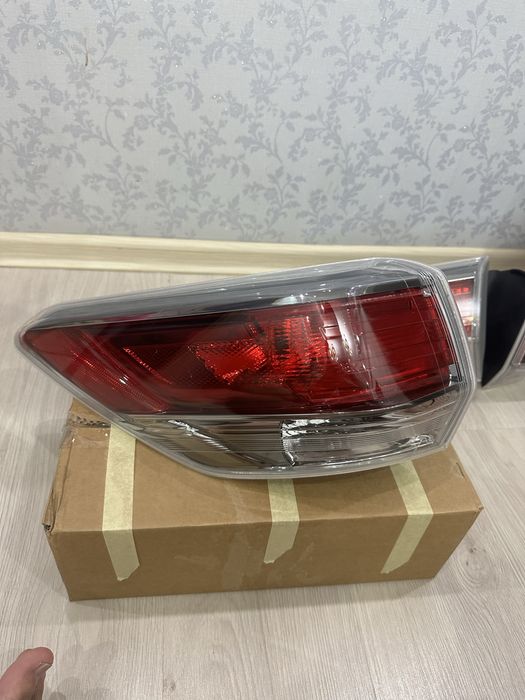 Задний фонари комплект Highlander