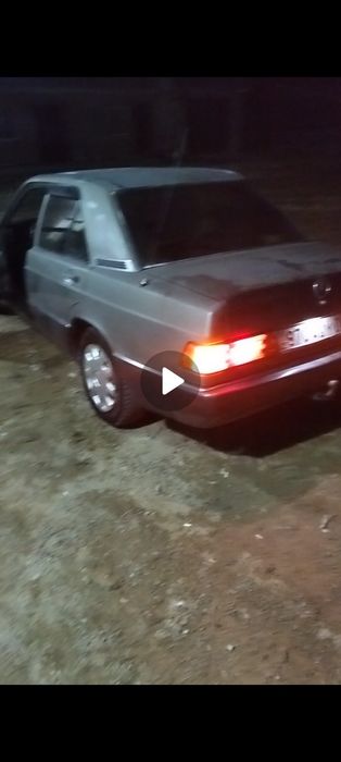 Мерседес 190,м102