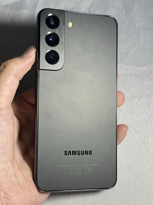 Продам Samsung S22 5G