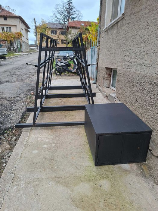 Пирамида за дограма