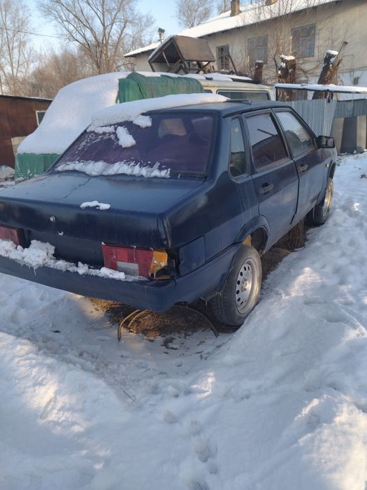 Автомобиль Ваз 21099