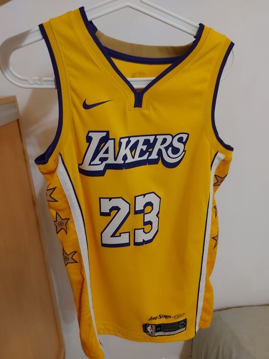 Maieu Lakers editie speciala