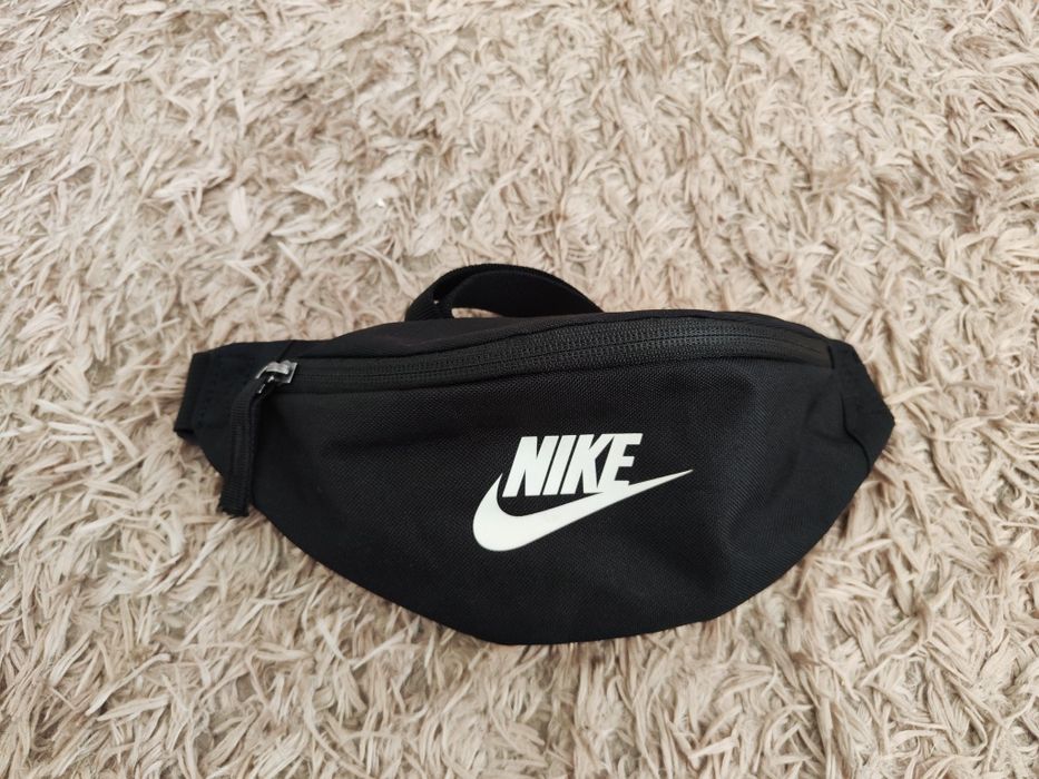 Малка Чанта Nike