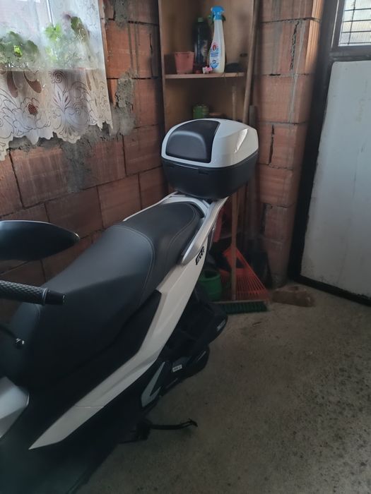 Cutie bagaj scuter/motocicleta de 32L