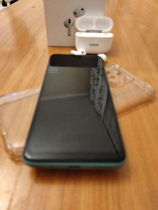 Poco C40.+науш..