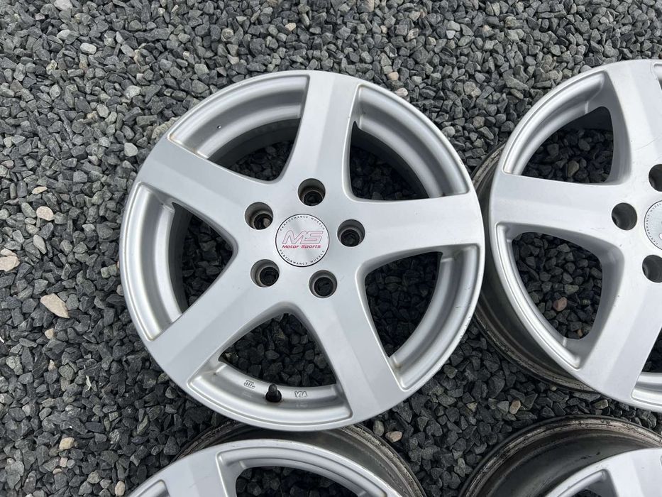 Джанти MS 5/112 Audi,VW,Skoda 5x112

Употребявани, Шумен