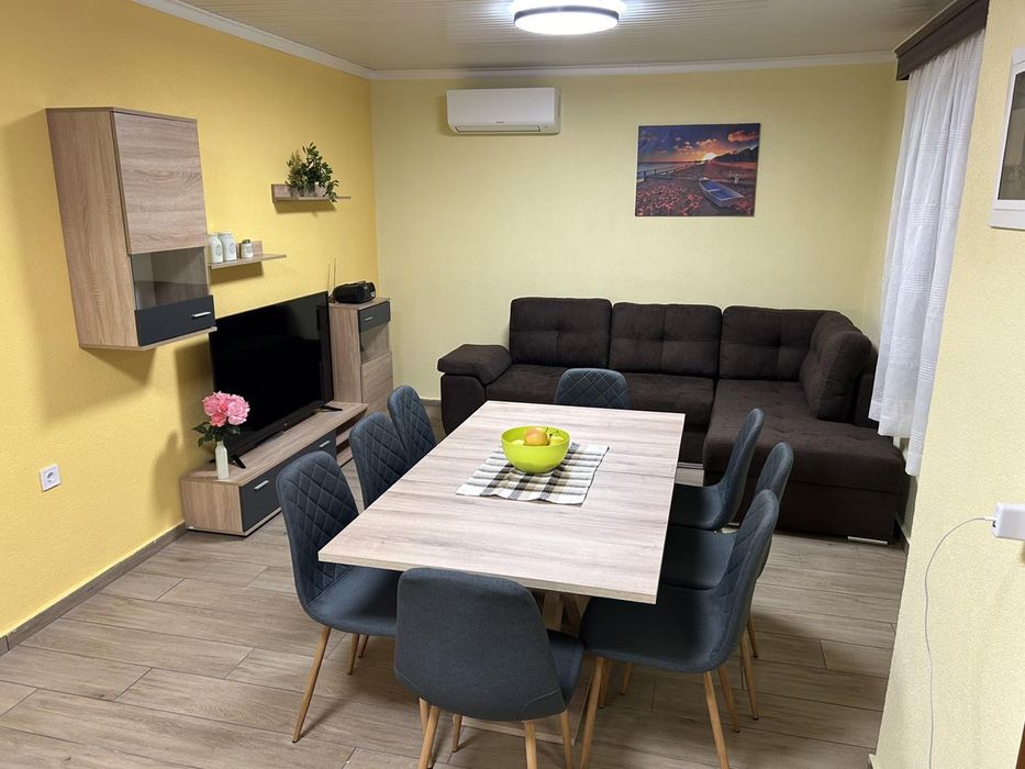 Къща под наем в Керамоти до морето