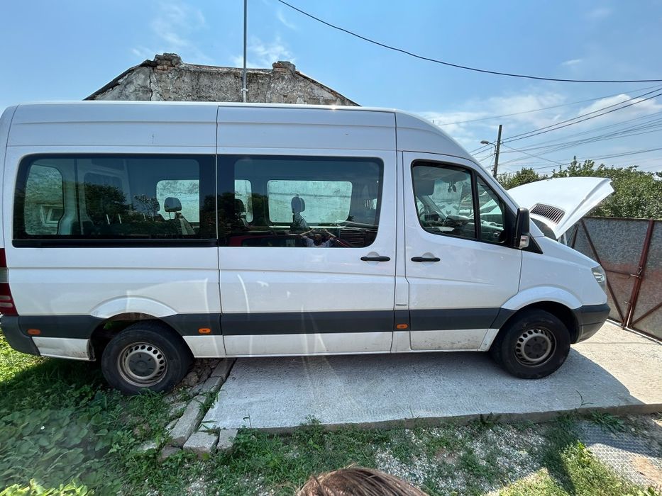 Propietar, Vând Mercedes Sprinter 8+1 Locuri, an fabricatie 2012