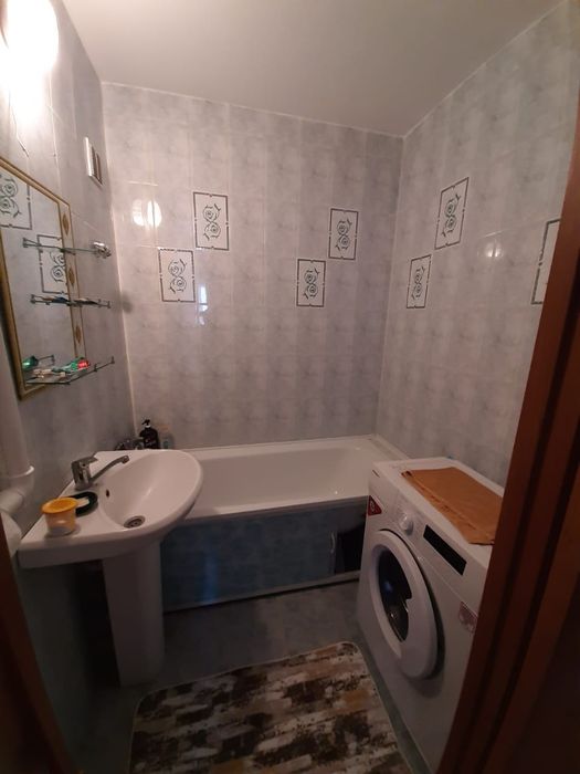 Сдам 2х комн квартиру в 10 мкр