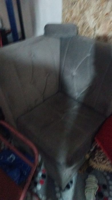 Продается мягкий уголок и диван с 2 креслами