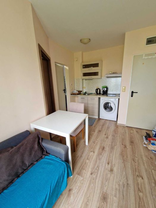 Гарсониера, Аспарухово