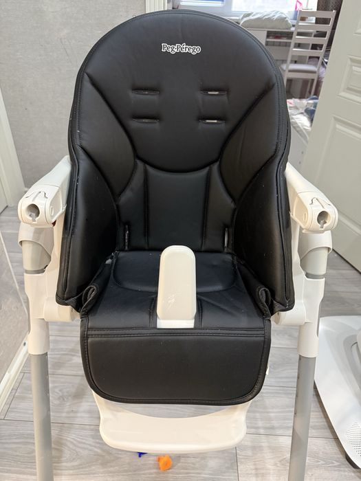 Детский стульчик для кормления