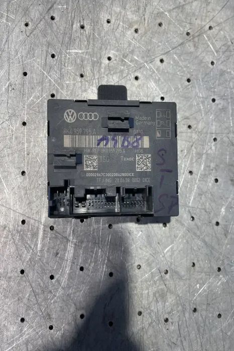 Modul control usa spate stanga 8K0 959 795 A 8K0 959 795 A Audi A4