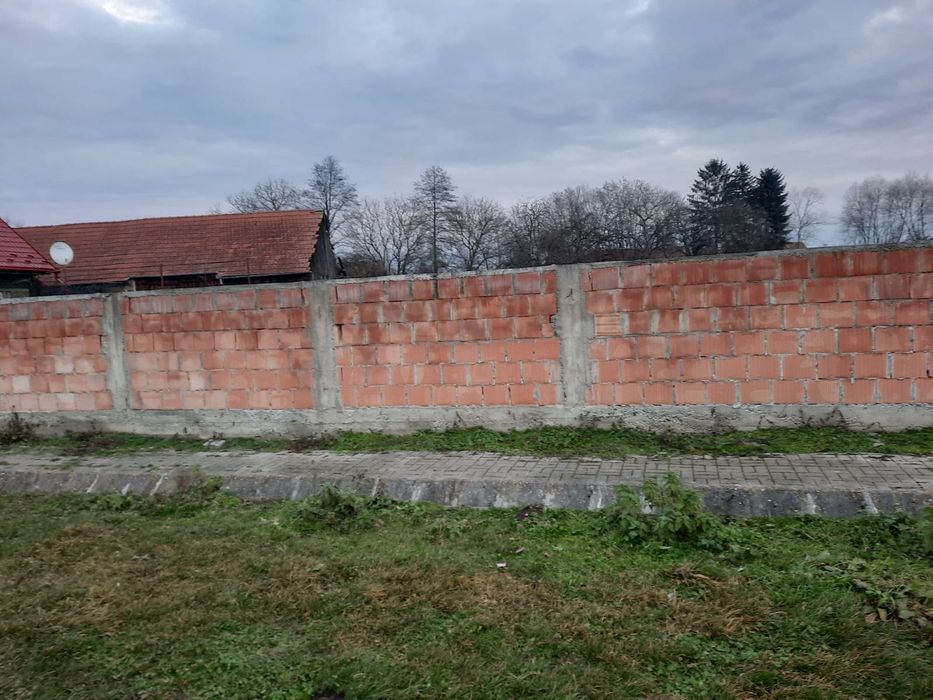 Vând sau închiriez casa în carța județul Sibiu