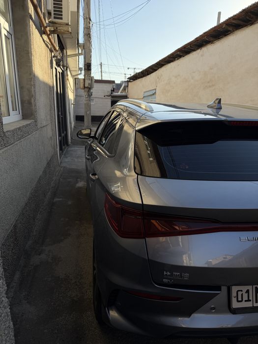 Byd e2 luxury full arendaga beriladi