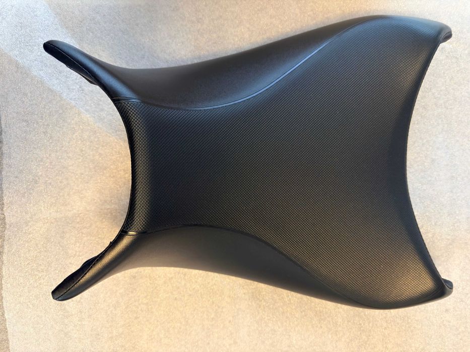 Vând kit sa originală, pilot și pasager pentru Honda NC750X model 2023