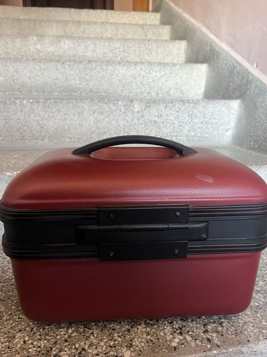 Куфар с цифров код