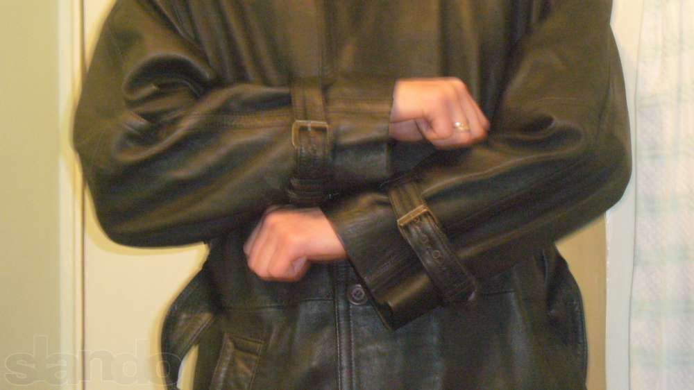 Плащ кожаный мужской