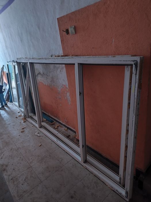 Pvc дограма за хол и спалня с размери 264на 137