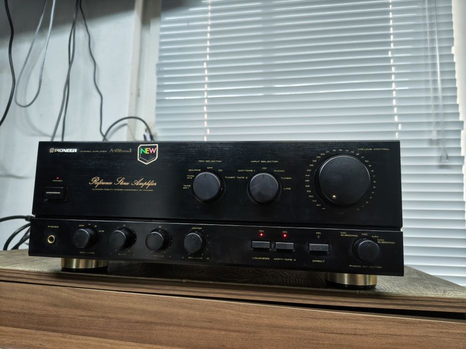 Усилвател PIONEER A-656 Mark II