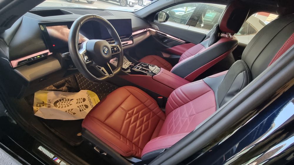BMW i 5 qoraga bardoviy