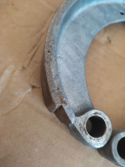 Продавам Чукче/наковалня/челюсти за спирачки на МЗ 125 /150 .