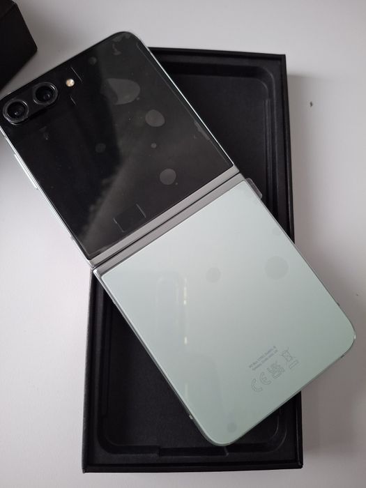 Samsung Galaxy Z Flip 5 512gb mint green ram 8gb Nou