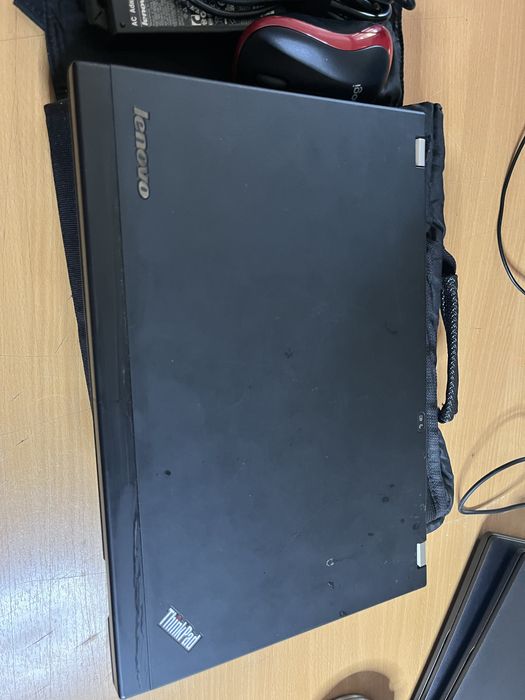 Laptop lenovo x230, I5, 8 gb ram , ssd 240, mouse, geanta.