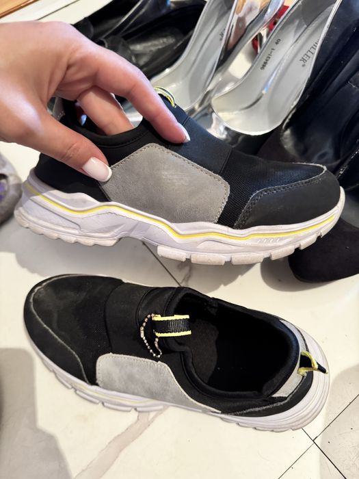 Обувь детская по 2000