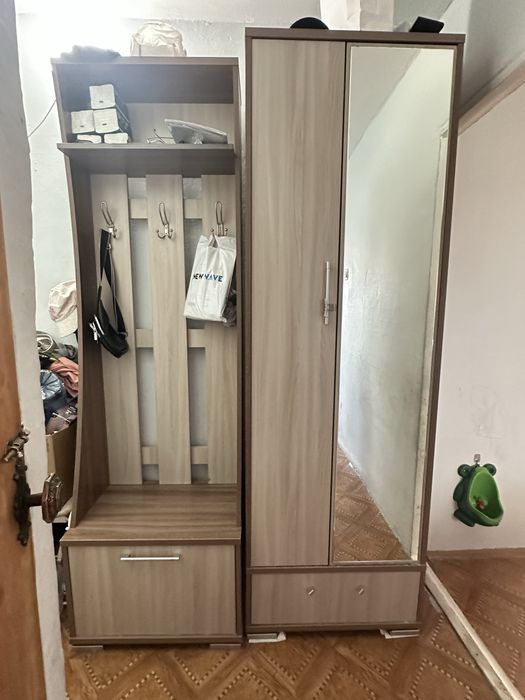 Продается б/у прихожая