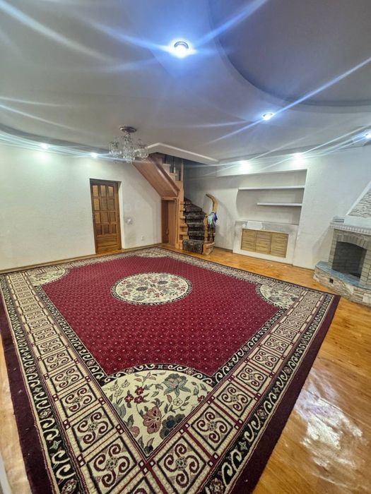 Продам 4 комнатную