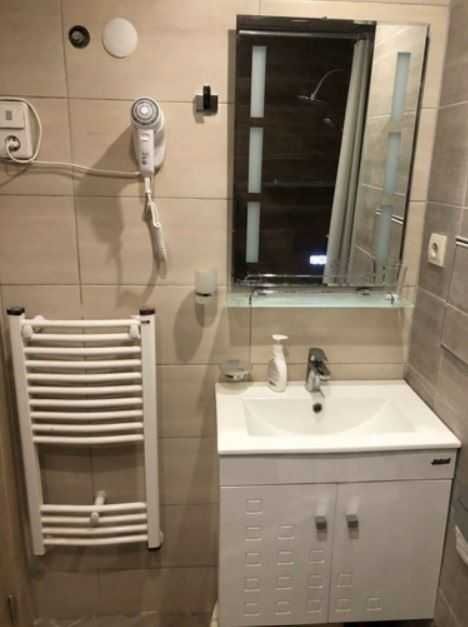 Дава се под наем Двустаен апартамент в София, Център - 80 кв.м за 697.17 € - Снимка #3