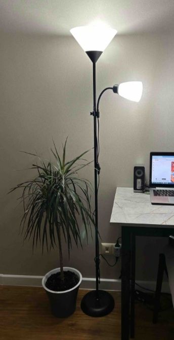 Лампа напольная (НОВАЯ)