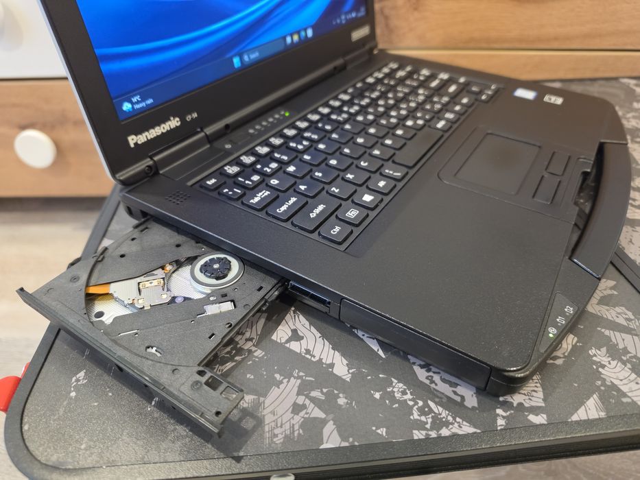 Panasonic Toughbook CF-54 Mk3 / i5-7th / 16GB Ram / 512 SSD