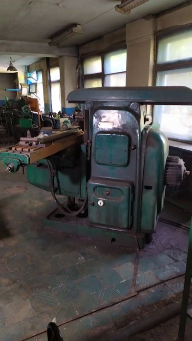 Продам фрезерный станок