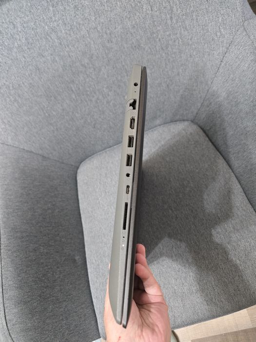 Laptop Lenovo - i5 -8250U